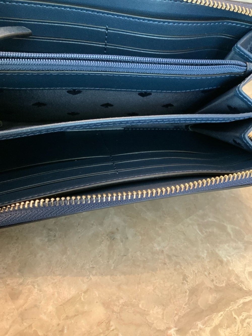 kate spade Novelty Camel Leather navy gold zip-around continental wallet EUC - Picture 15 of 16